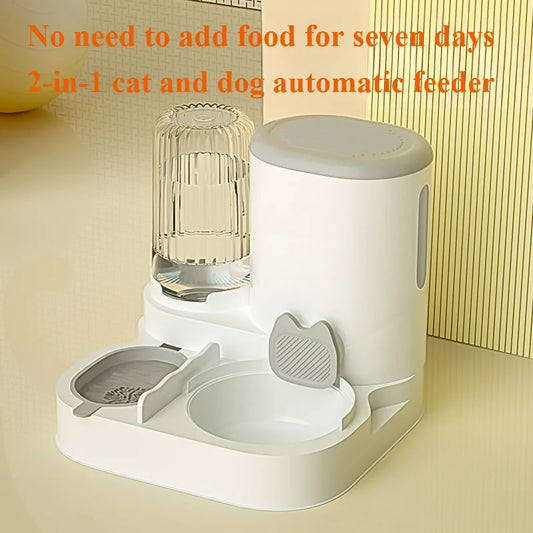 Distributeur automatique et abreuvoir pour chat